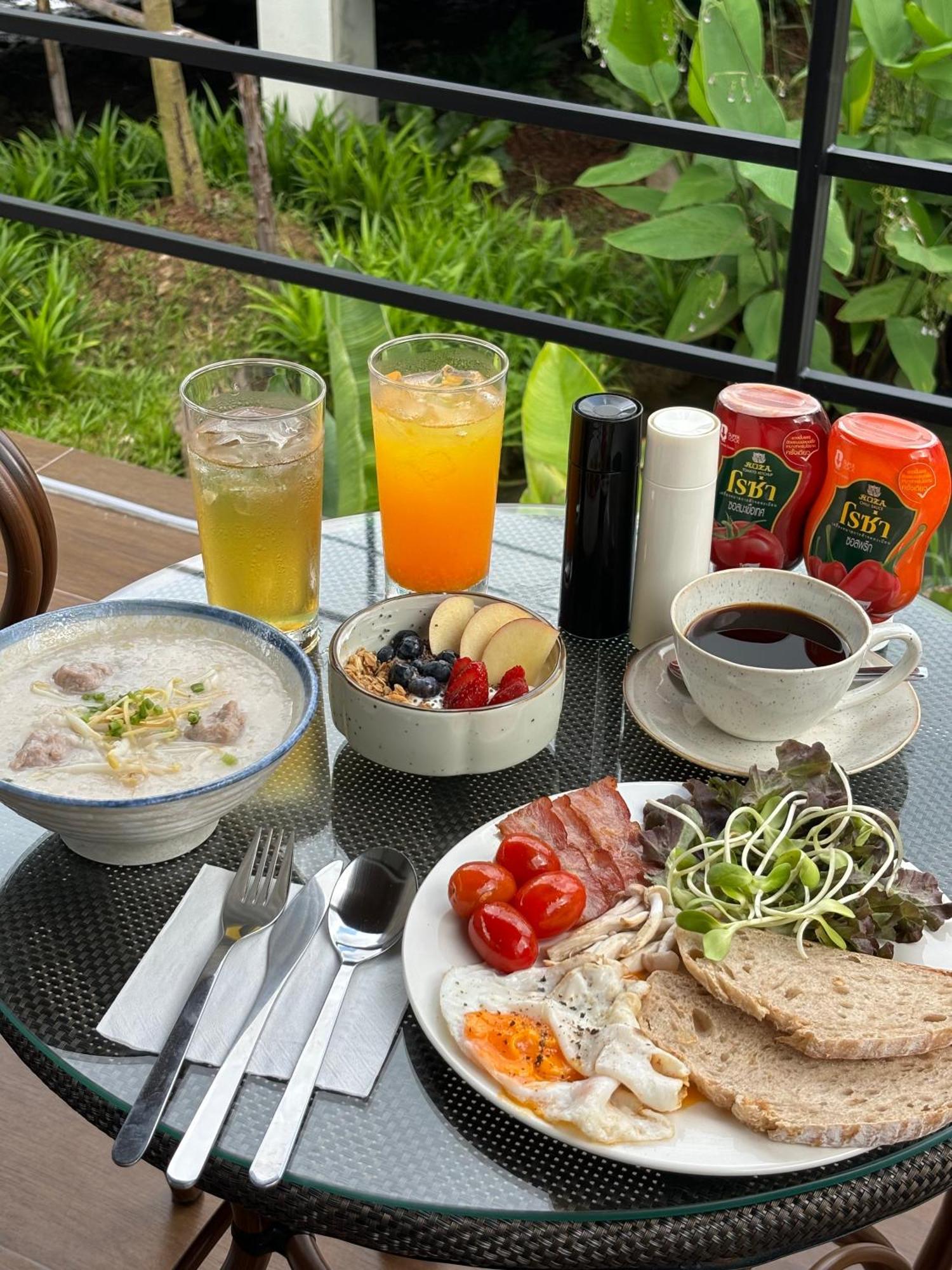 The Episode Boutique Hotel Surat Thani Exterior photo