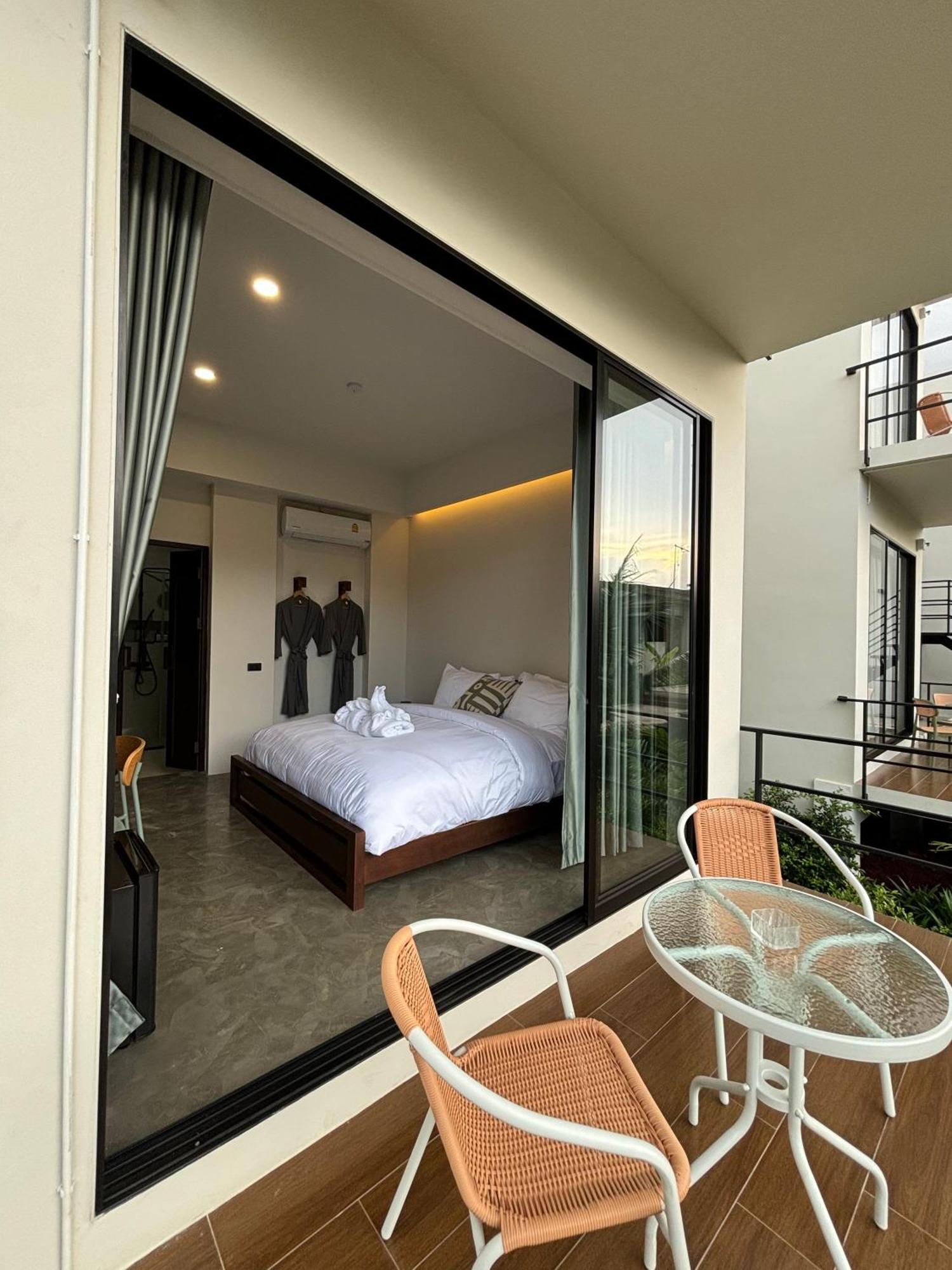 The Episode Boutique Hotel Surat Thani Exterior photo
