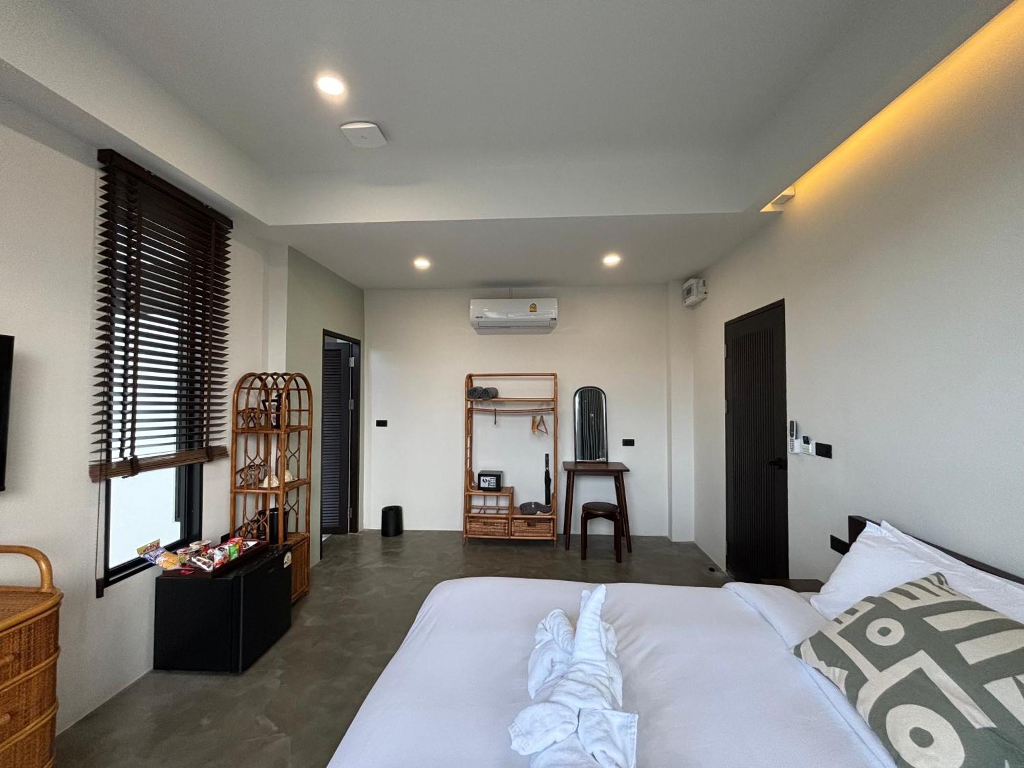 The Episode Boutique Hotel Surat Thani Exterior photo